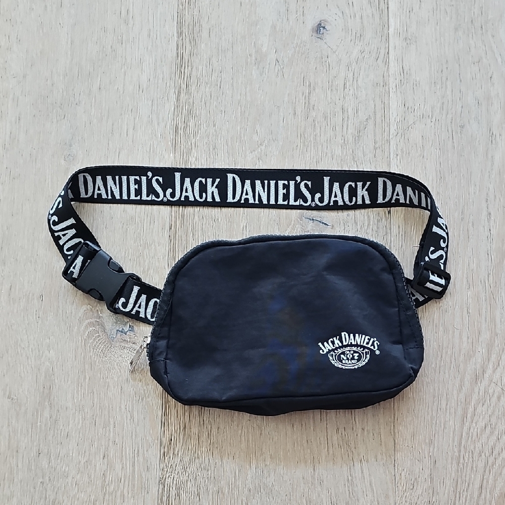 NWOT Jack Daniels Black Belt Bag